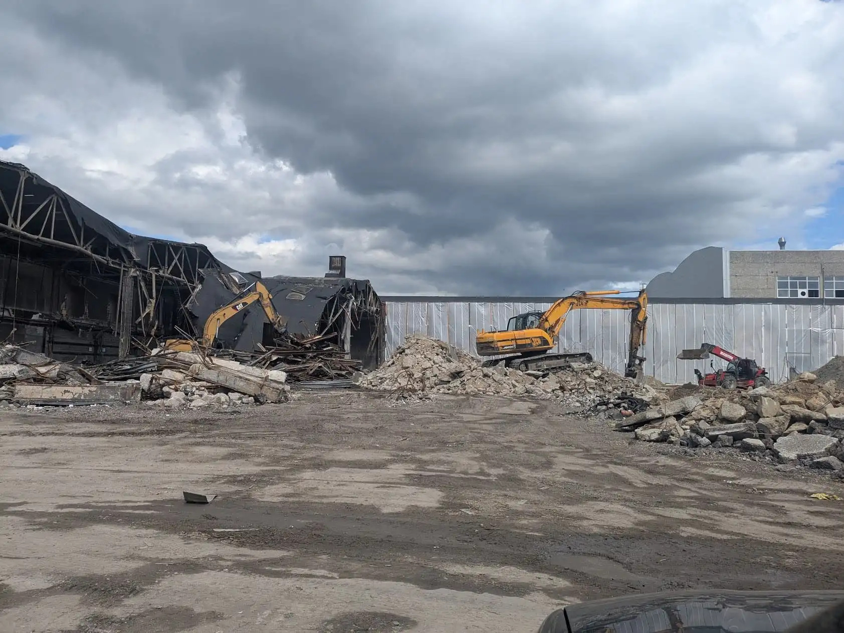 Kompleksie demontāžas projekti