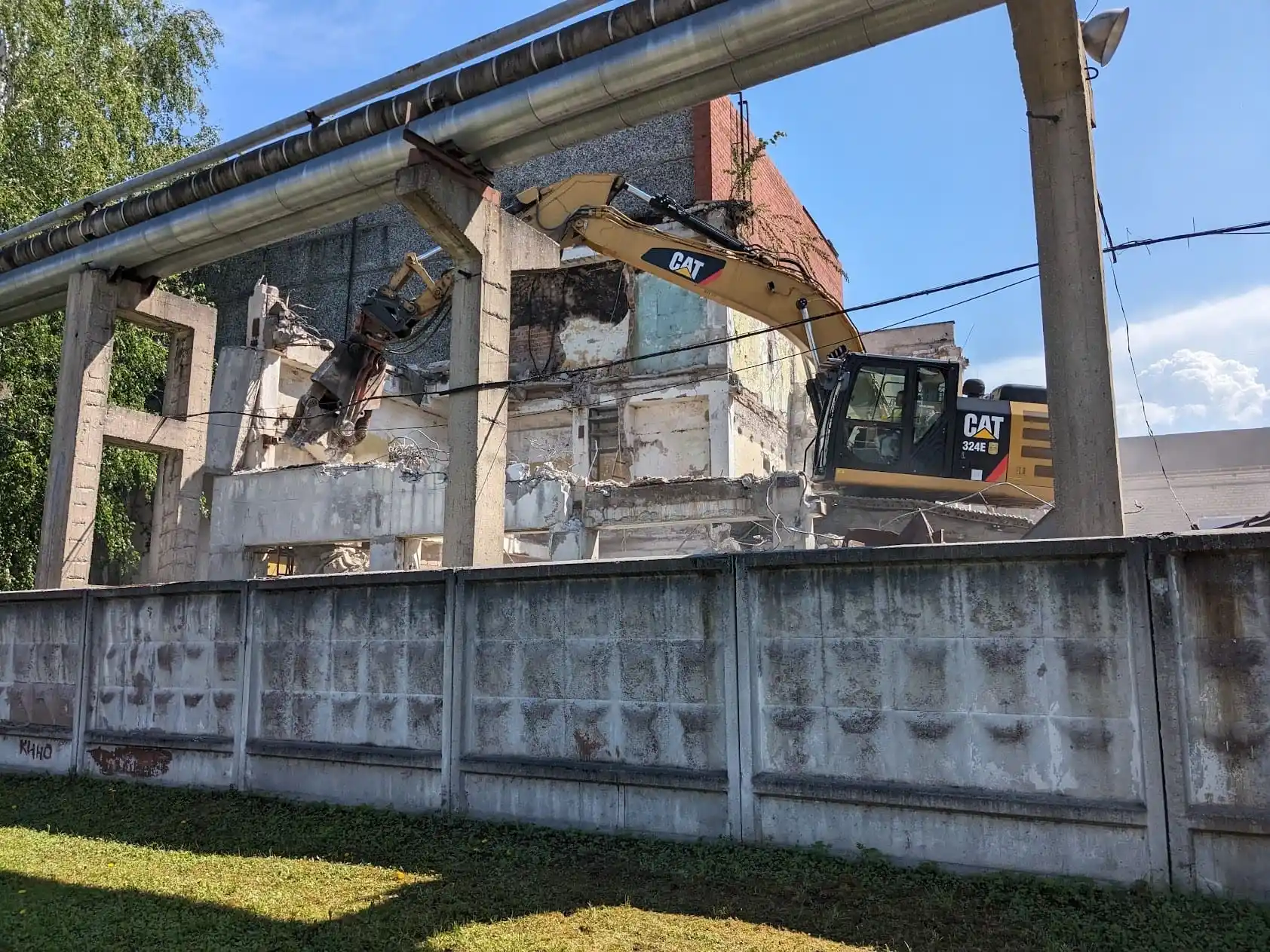 Zemes darbi un izlīdzināšana